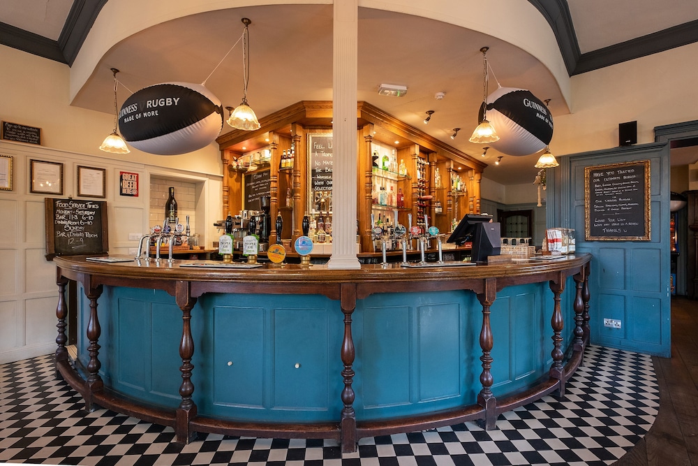bridge hotel