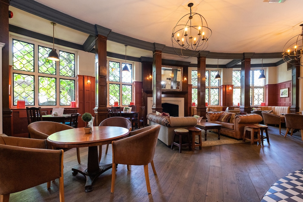 bridge hotel