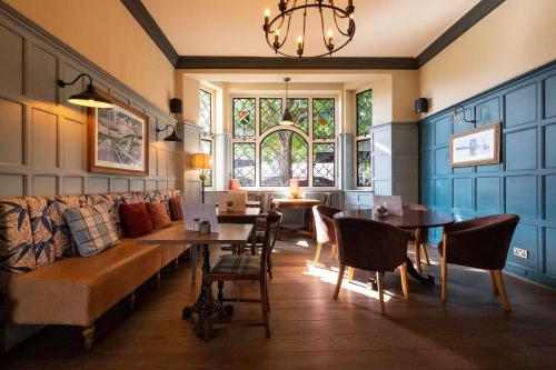 bridge hotel
