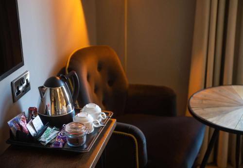 bridge hotel