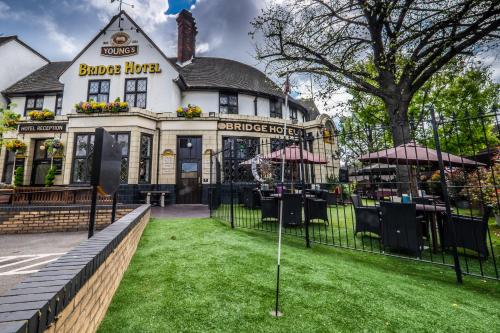 bridge hotel
