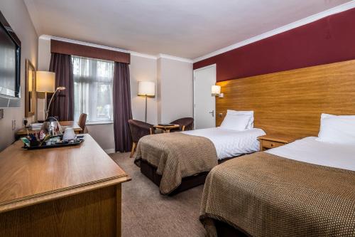 bridge hotel