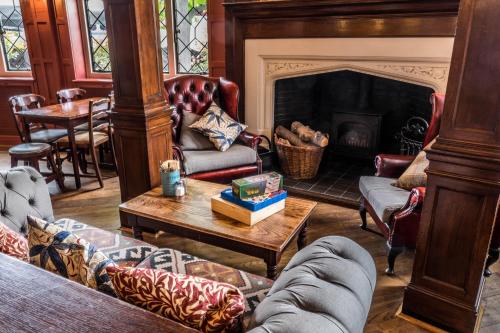 bridge hotel