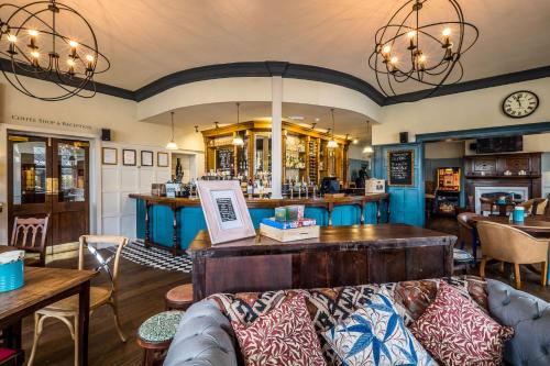 bridge hotel