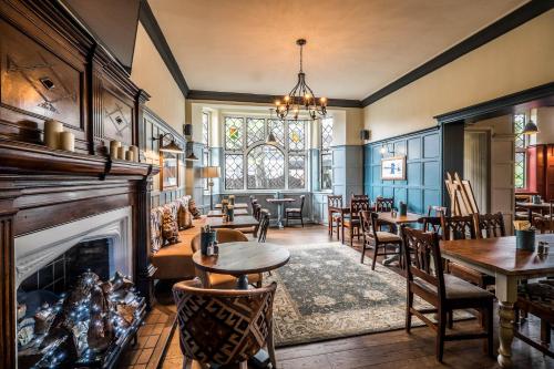bridge hotel