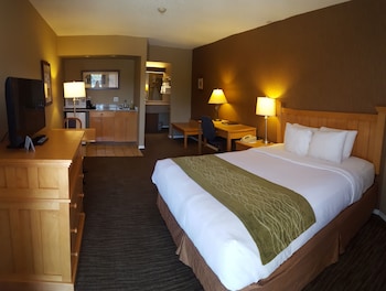 econo lodge inn and suites
