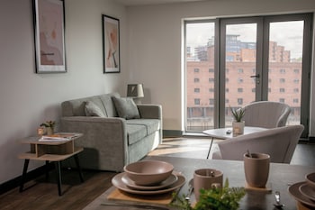 dockside aparthotel bw signature collection