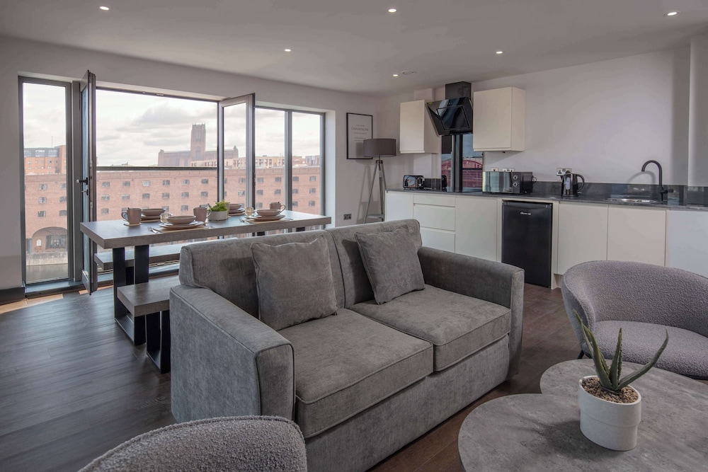 dockside aparthotel bw signature collection