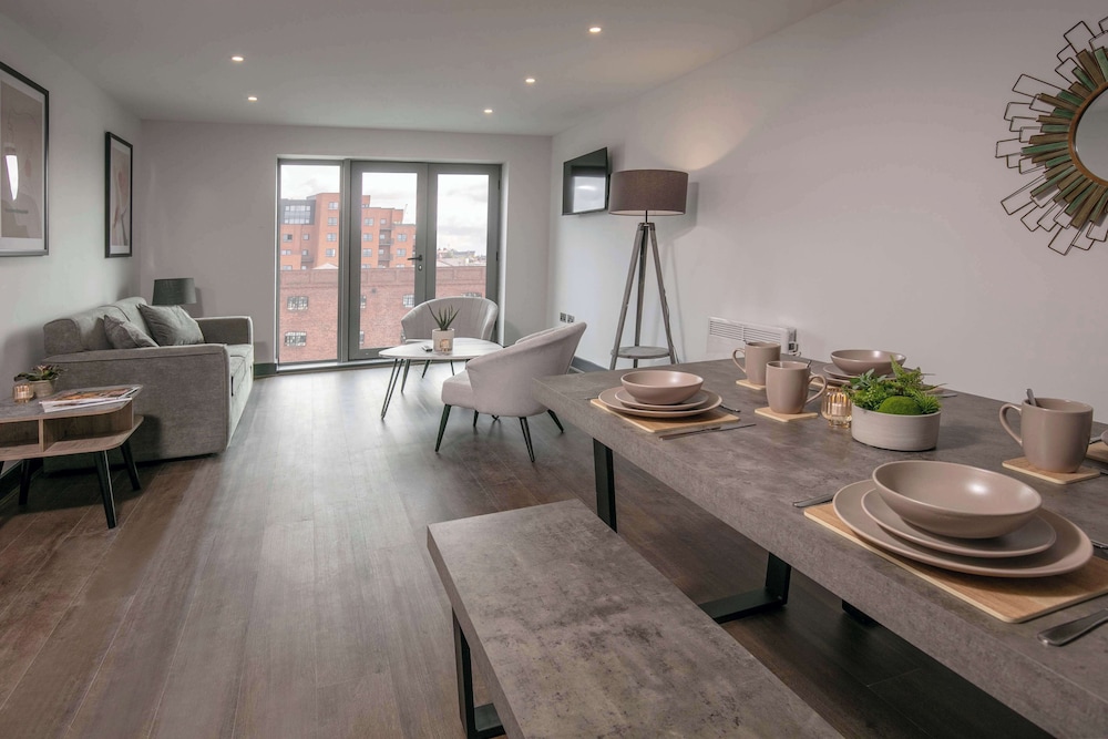 dockside aparthotel bw signature collection