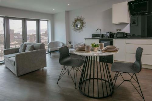 dockside aparthotel bw signature collection