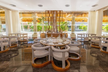 grand palladium white sand resort and spa all inclusive