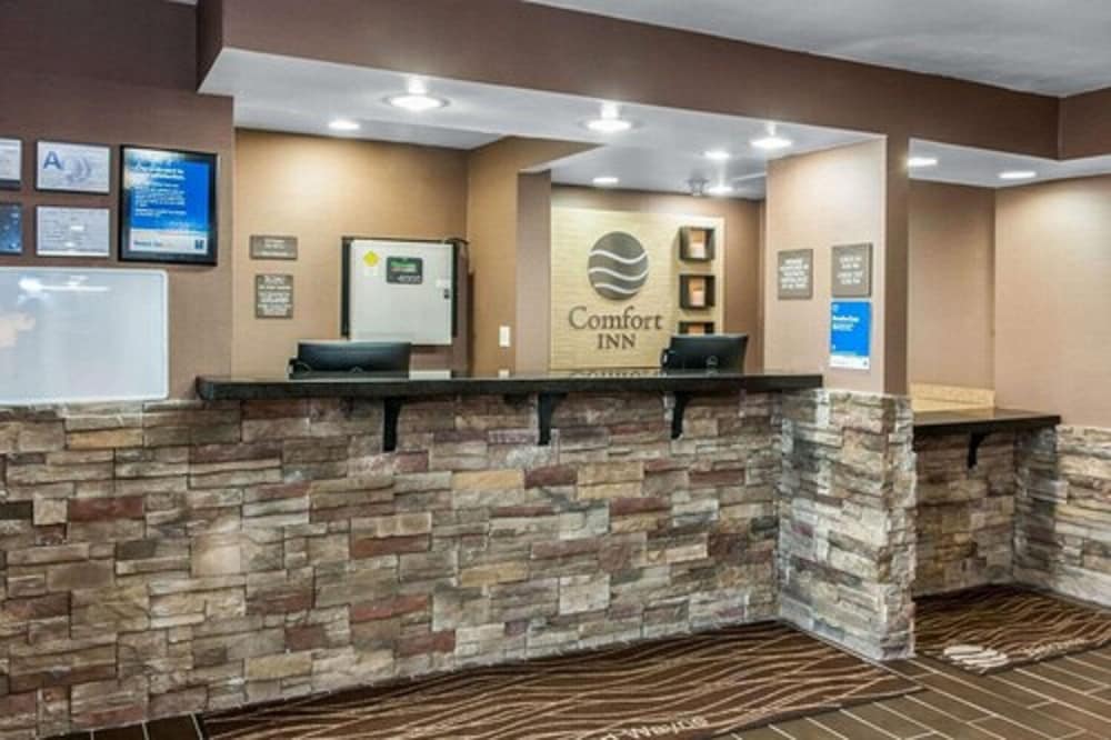 spark by hilton fort wayne