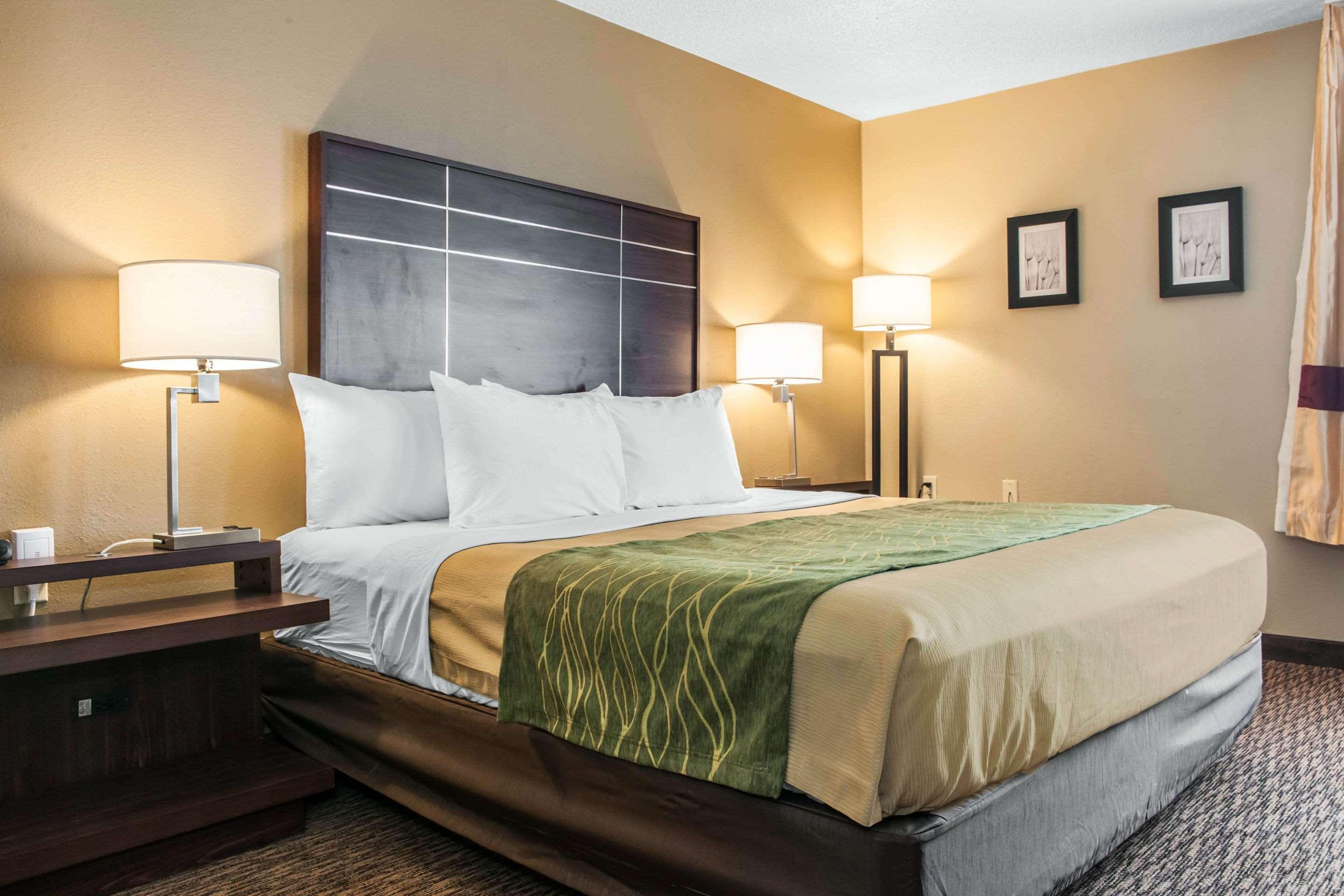 spark by hilton fort wayne