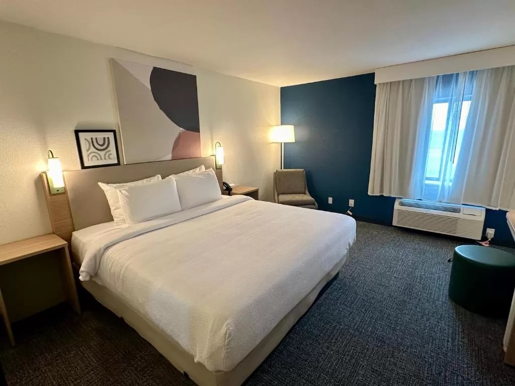 spark by hilton fort wayne