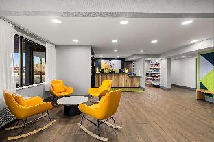 spark by hilton fort wayne