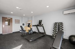 spark by hilton fort wayne