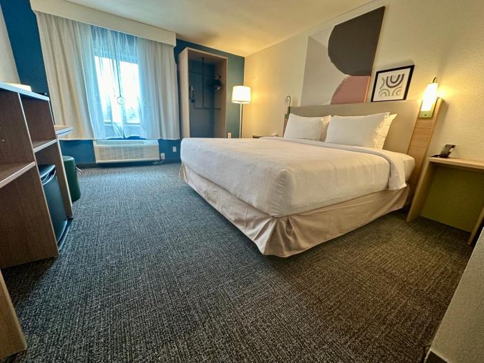 spark by hilton fort wayne