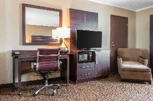 spark by hilton fort wayne