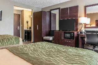 spark by hilton fort wayne
