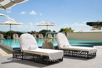 thesis hotel miami coral gables curio collection by hilton