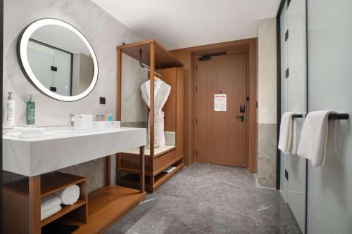 hilton garden inn luoyang kaiyuan avenue