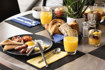 holiday inn express marseille airport by ihg