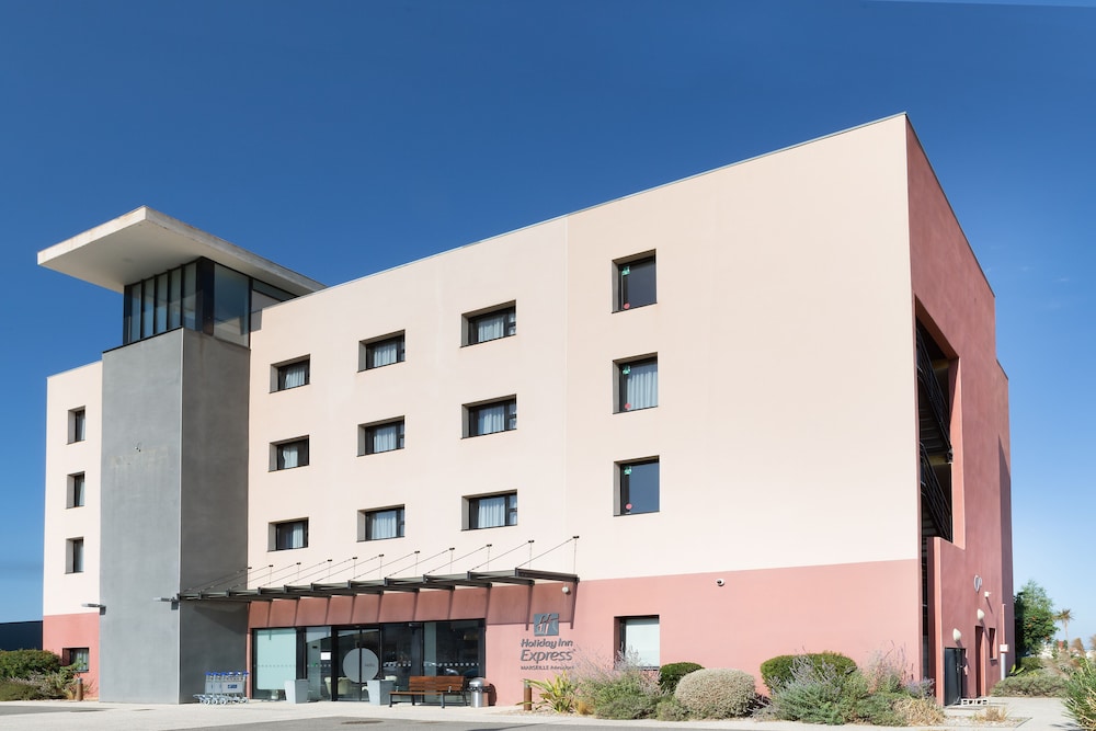 holiday inn express marseille airport by ihg