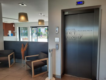 holiday inn express marseille airport by ihg