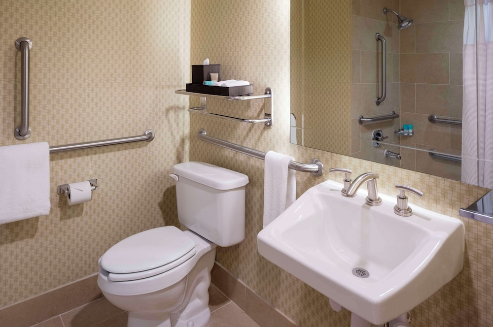 sonesta hotel houston iah airport