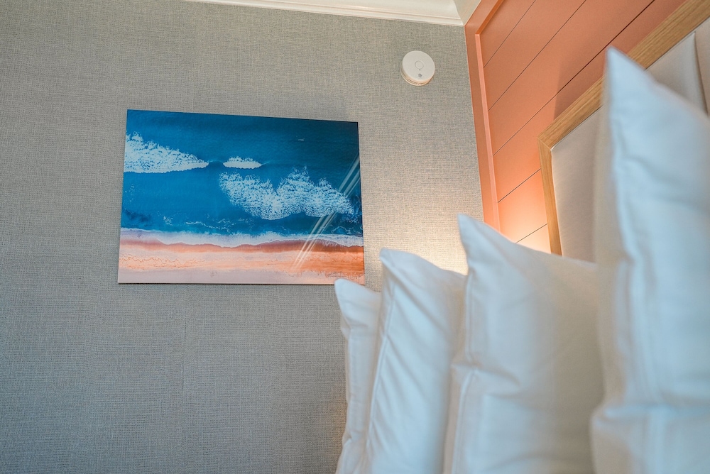 spray beach oceanfront hotel