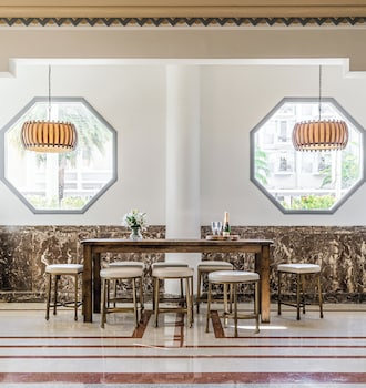 essex house by clevelander