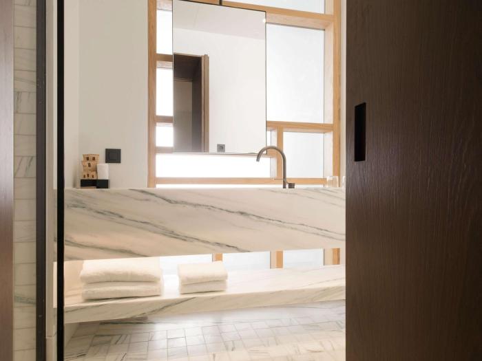 athens capital suites mgallery collection