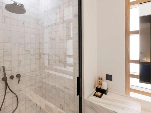 athens capital suites mgallery collection