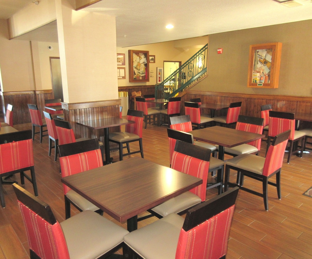comfort inn marshall station