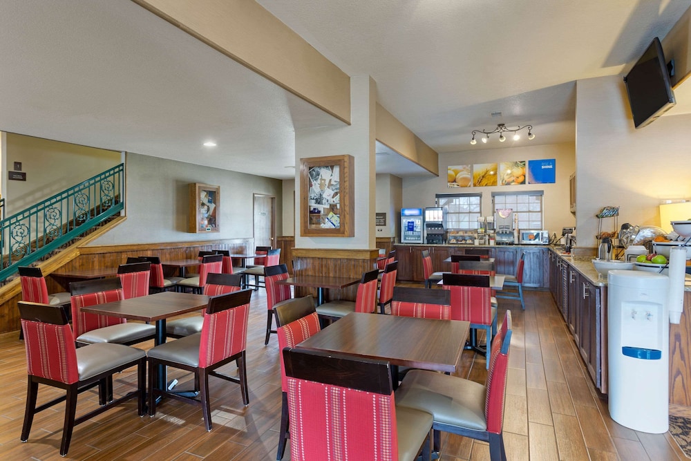 comfort inn marshall station