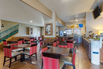comfort inn marshall station