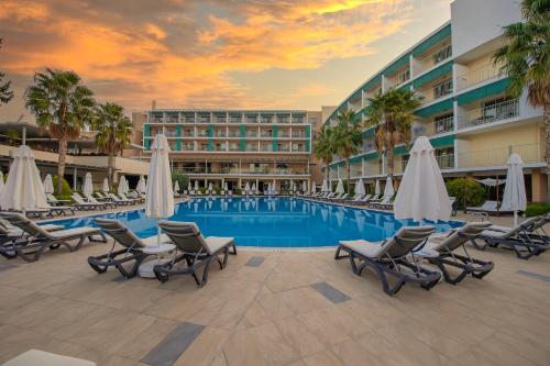 Tui Blue Barut Andiz - All Inclusive - Adults Only,Selimiye Mahallesi Ozal Caddesi, 31,3 star