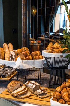 flaner hotel worldhotels crafted