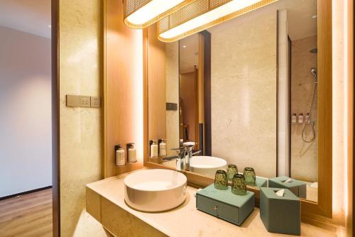 chengdu expo waterfall hotel mgallery collection