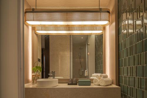 chengdu expo waterfall hotel mgallery collection