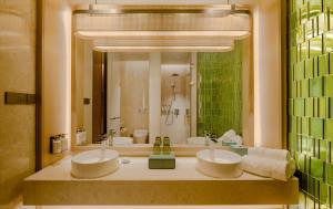 chengdu expo waterfall hotel mgallery collection