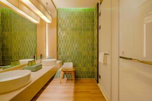 chengdu expo waterfall hotel mgallery collection