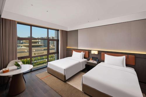 doubletree by hilton kaifeng