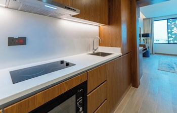 beach bay hotel mirfa