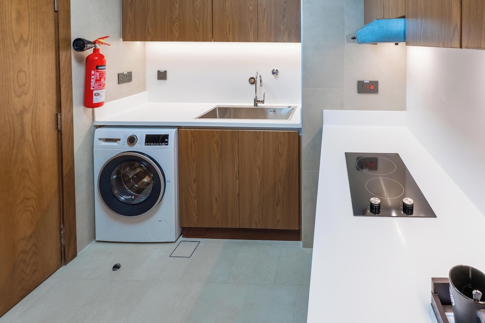 beach bay hotel mirfa