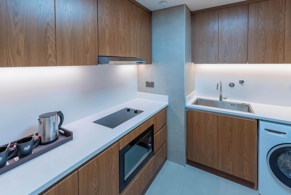 beach bay hotel mirfa