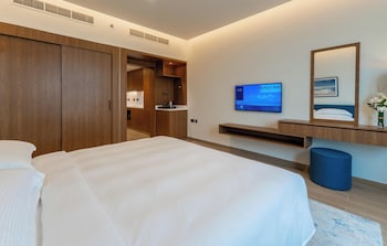 beach bay hotel mirfa