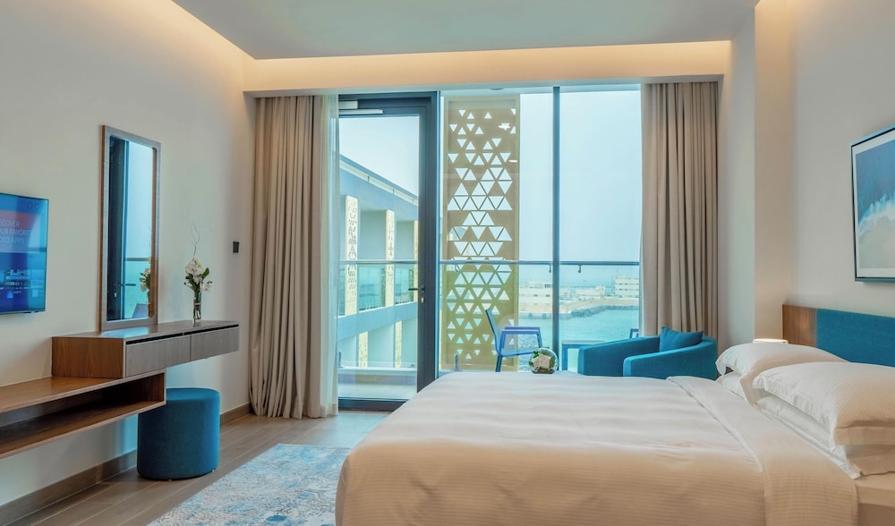 beach bay hotel mirfa