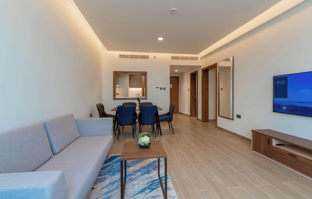 beach bay hotel mirfa