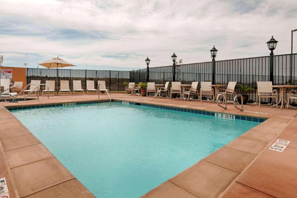 wyndham garden lancaster ca